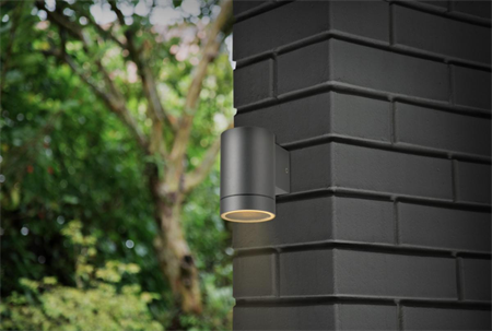 VÄGGARMATUR TUBE NED SVART BJURÖ